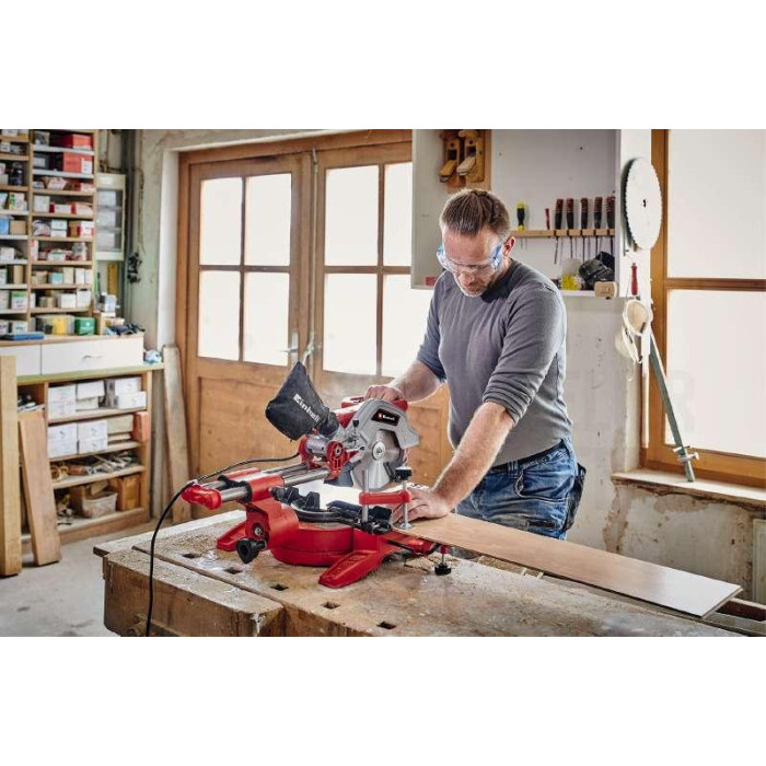 Пила торцовочная Einhell TC-SM 216 New (4300380)