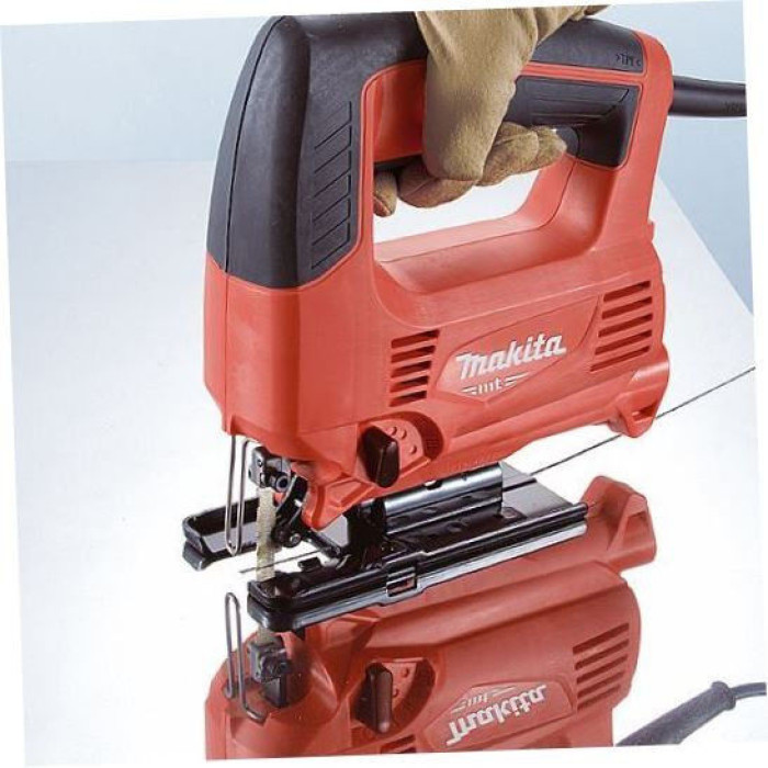 Электрический лобзик по дереву MAKITA M4301