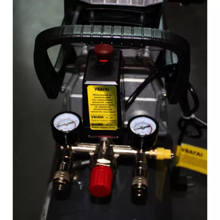 Масляный воздушный поршневой компрессор GTM KABM2024: 24 л, 1.8 кВт, 8 бар, 170 л/мин