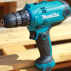 Мощная электрическая дрель-шуруповерт (электрошуруповерт) MAKITA DF0300