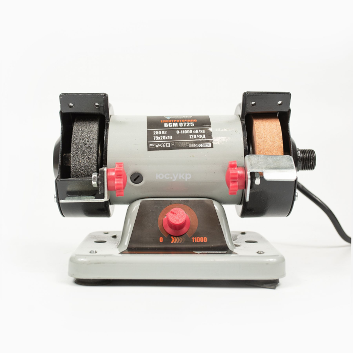Мощное электроточило Forte BGM0725 с функцией гравировки и резьбы: 250 Вт, диск 75 мм