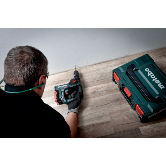Потужний акумуляторний перфоратор Metabo Powermaxx BH 12 BL 16 : з АКБ 12V 2шт-4.0 Ач, 1.3 Дж (600207850)