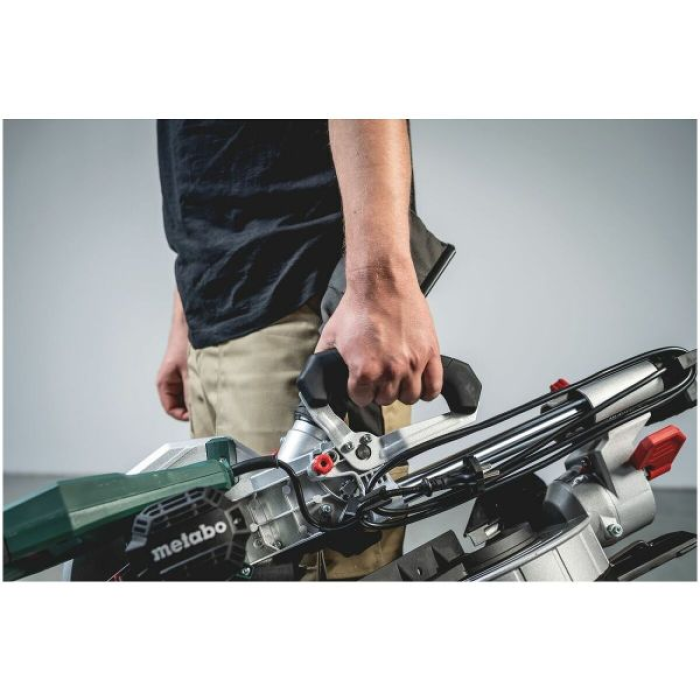Мощная торцовочная пила Metabo KGS 254 M New: 1.8 кВт, диск 254 мм х 30 мм, 613254000