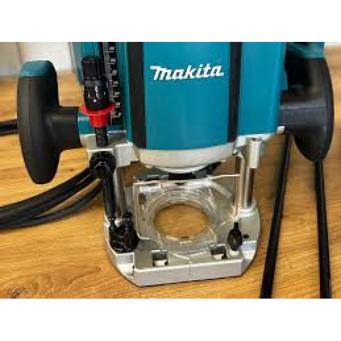 Мощный фрезер вертикальный Makita RP1803FXJ : 1650 Вт, патрон 6,8,12 мм