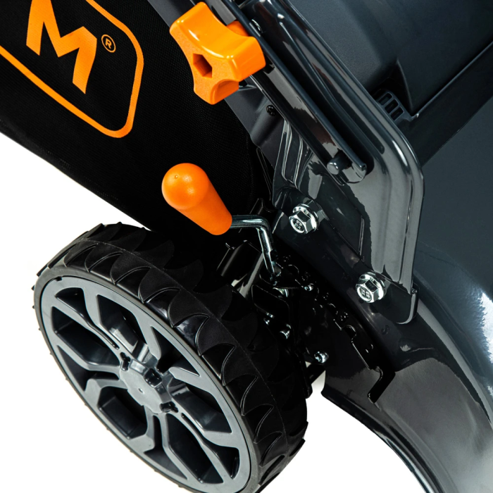 Мощная газонокосилка бензиновая GTM LM42-SP самоходная : 2.9 кВт, 500 м², ширина 42 см,высота 25-75 см