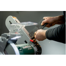 Професійне комбіноване точило Metabo BS 200 Plus : 600 Вт, диск 200мм,шліфстрічка 1020мм, 2.7 Нм