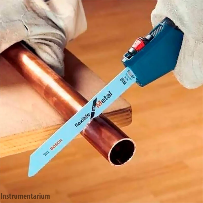 Рукоятка-держатель для сабельных полотен Bosch с 2 холстами