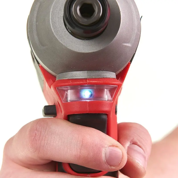 Профессиональный шуруповерт ударный аккумуляторный бесщёточный M18 CBLID-0 крут. мом. 180 Нм MILWAUKEE без АКБ