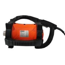 Мощный глубинный вибратор по бетону GTM X-MAN (810107): 2300 Вт, 17500 об/мин, гибкий вал 6 м