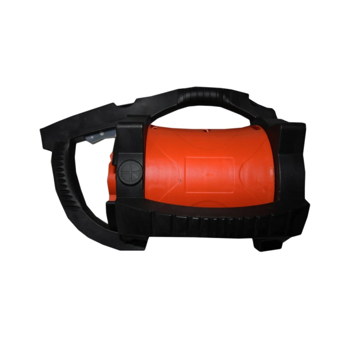 Мощный глубинный вибратор по бетону GTM X-MAN (810107): 2300 Вт, 17500 об/мин, гибкий вал 6 м