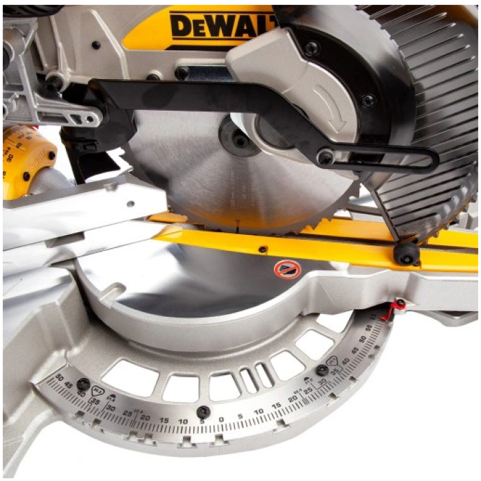 Пила торцовочная сетевая DeWALT DWS727: 1675 Вт, глубина реза 150 мм, круг 250 мм