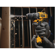 Профессиональная дрель-шуруповерт аккумуляторная бесщеточная DeWALT DCD708N : без АКБ, 65Нм (DCD708N)