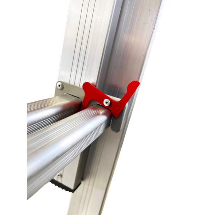 Лестница алюминиевая трёхсекционная GTM KME306 3x6 ступенек 1.64-3.26м (39942)