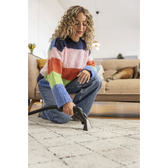 Профессиональный моющий пылесос Karcher SE 3 Compact Floor: 500 Вт (1.081-533.0)