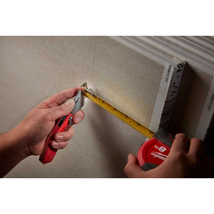 Профессиональная рулетка Pro Compact MILWAUKEE, 8м, (25мм) (4932459594)