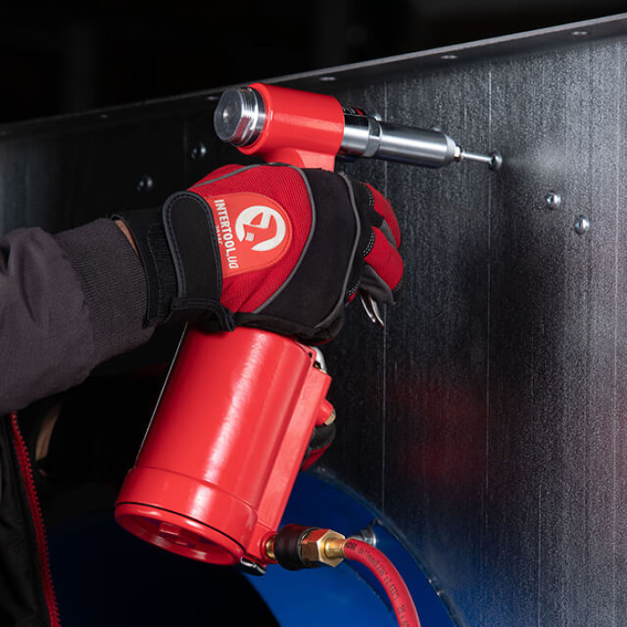 Пістолет заклепувальний, пневматичний, 3,2-4-4,8 мм, до 6 атм, 720 Нм, 10 л/хв, набір аксесуарів, кейс