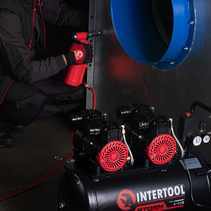 Пістолет заклепувальний, пневматичний, 3,2-4-4,8 мм, до 6 атм, 720 Нм, 10 л/хв, набір аксесуарів, кейс