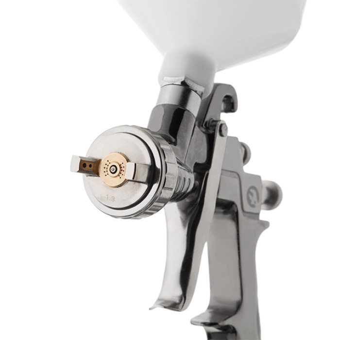 Фарбопульт пневматичний LVLP, форсунка: 1,3 мм, з редуктором, пластиковий бачок: 600 мл, 2 бар