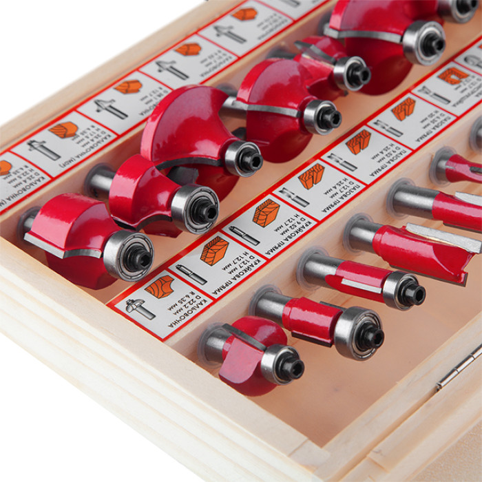 Набір фрез кінцевих по деревині, 18 шт.