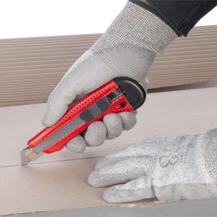 Ніж сегментний, 18 мм, металева направляюча