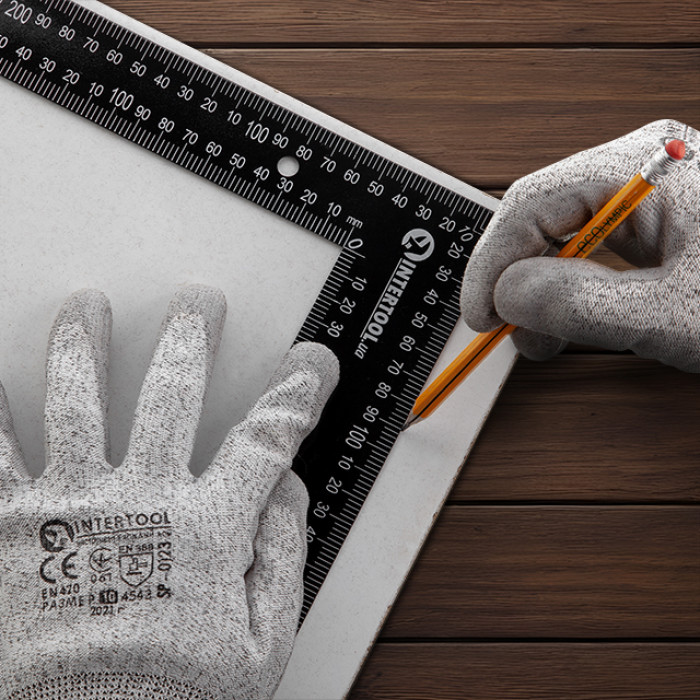 Косинець будівельний, 600×400 мм