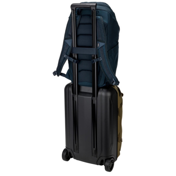 Рюкзак для ноутбука Thule 15.6" Chasm 26L TCHB-215 Darkest Blue 21х30х53см (3205583)