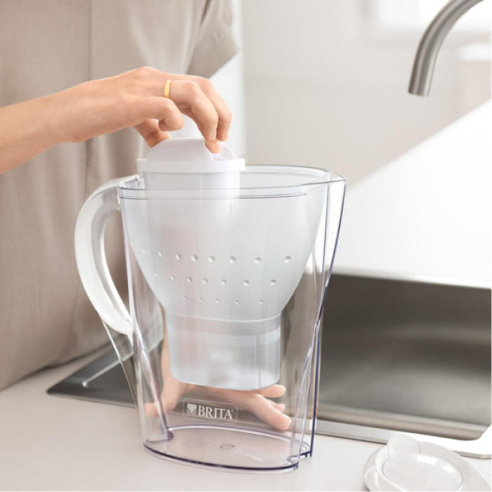 Фільтр-глечик Brita Marella Memo MXPro 2.4л (1.4л води) з фільтр-картриджем 3шт, білий (1052791)