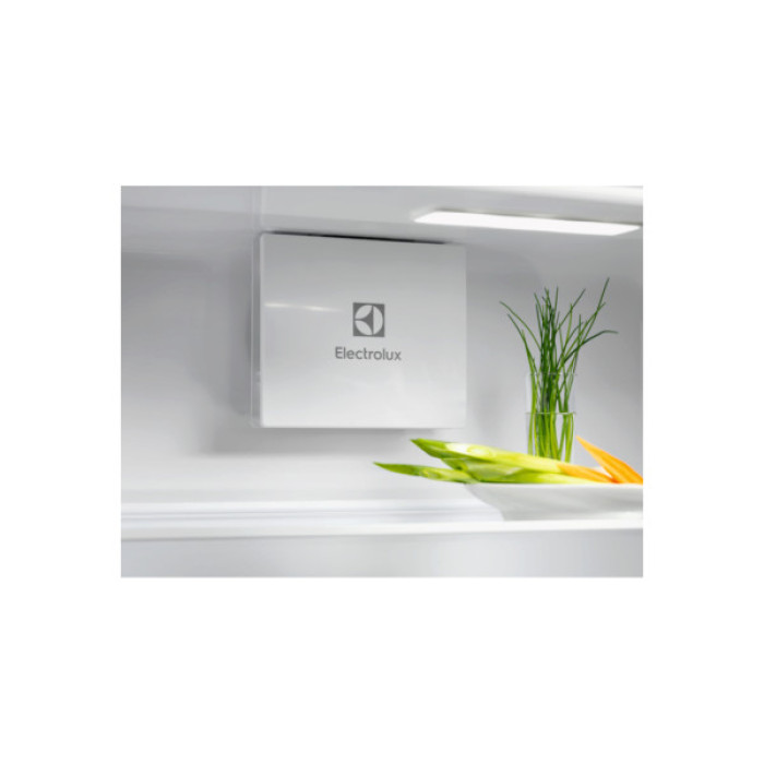 Холодильник Electrolux ERD6DE18S4
