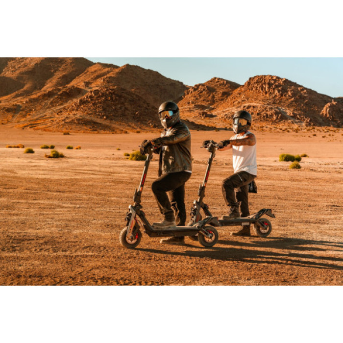 Електросамокат Segway GT3 PRO чорний (AA.06.02.02.0004)