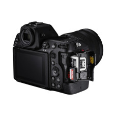 Цифровий фотоапарат Nikon Z 8 Body (VOA101AE)