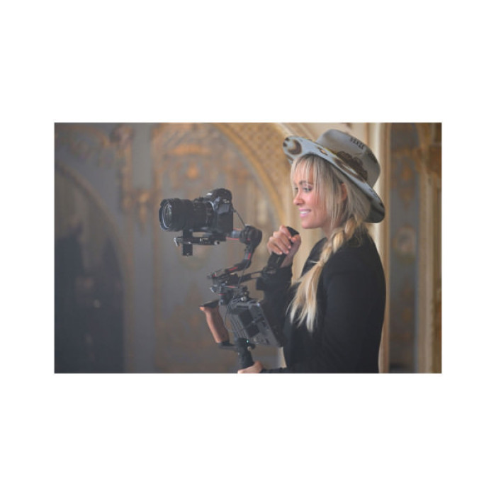 Цифровий фотоапарат Nikon Z 8 Body (VOA101AE)