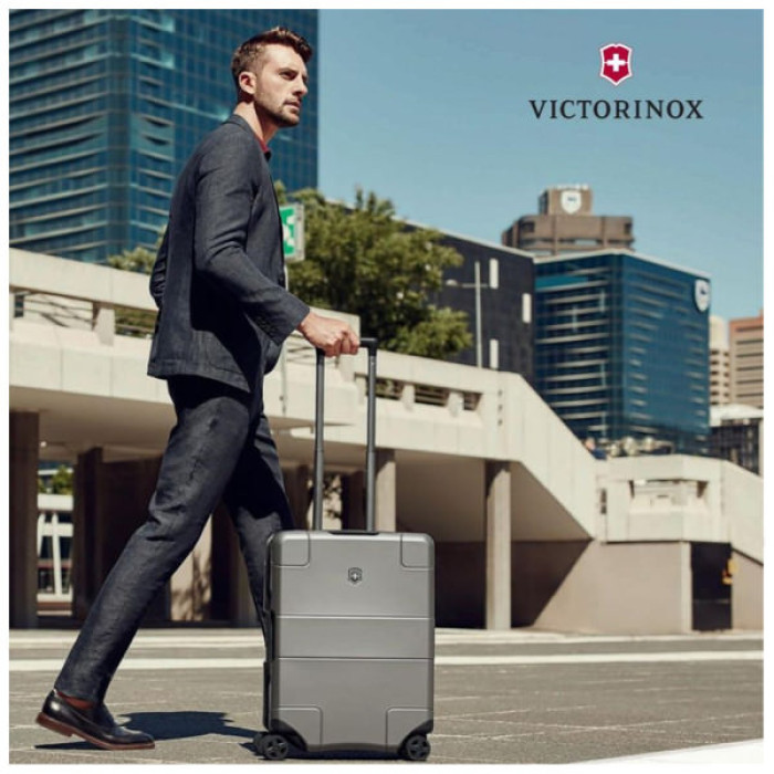 Валіза Victorinox Travel Lexicon Titanium S Global USB (Vt602104)