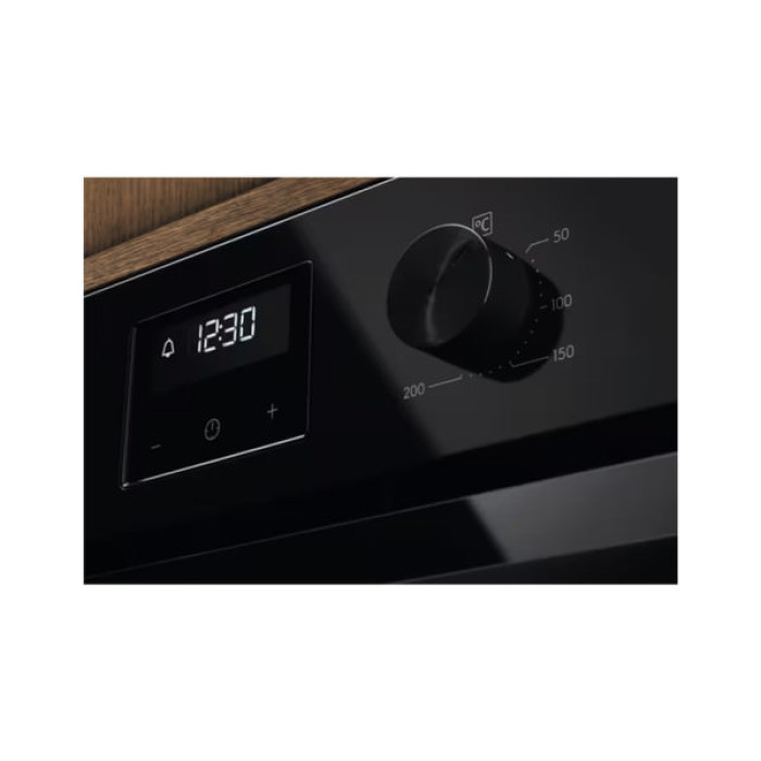 Духова шафа Electrolux LOF3H10BK