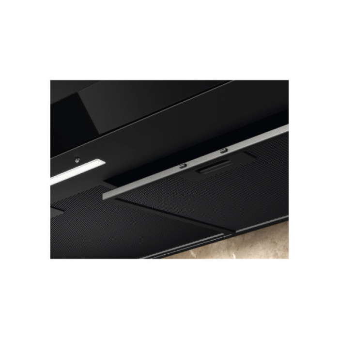 Витяжка кухонна Electrolux LFT816K