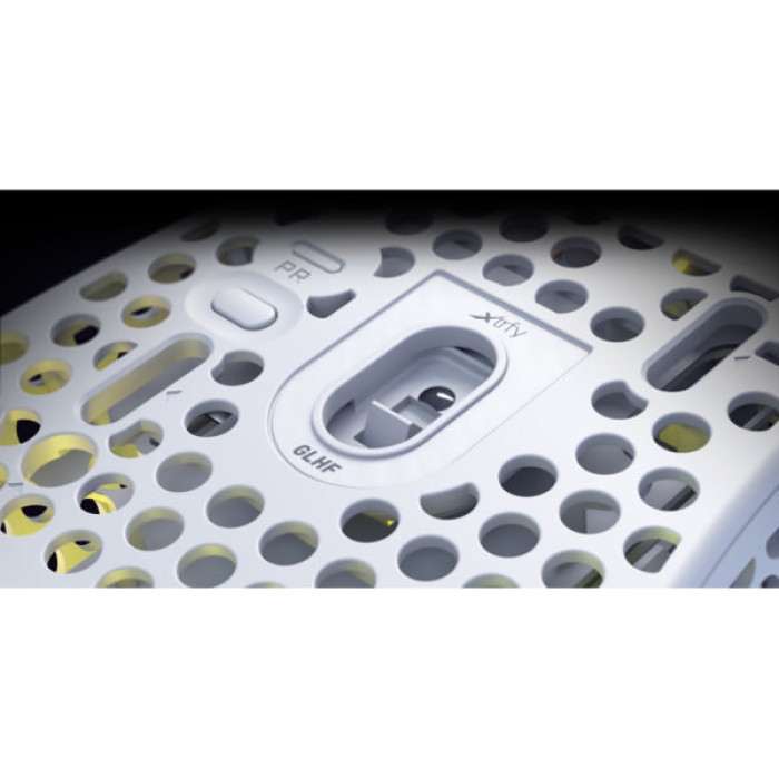 Мишка Cherry Xtrfy M4 RGB Wireless/USB White (M4W-RGB-WHITE)