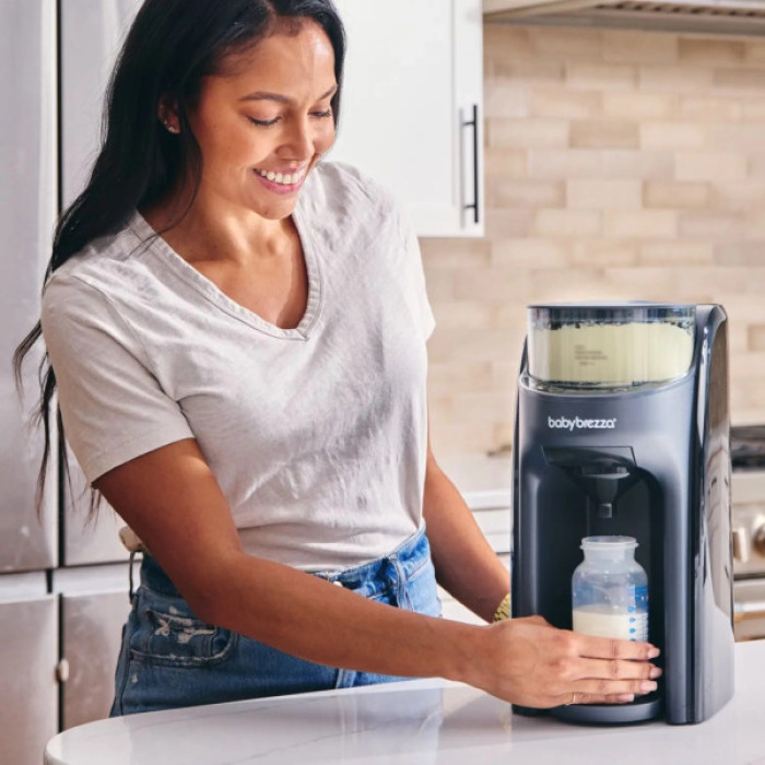 Машина для приготування дитячої суміші Baby Brezza Formula Pro Advanced Темно-сіра (FRP0132)
