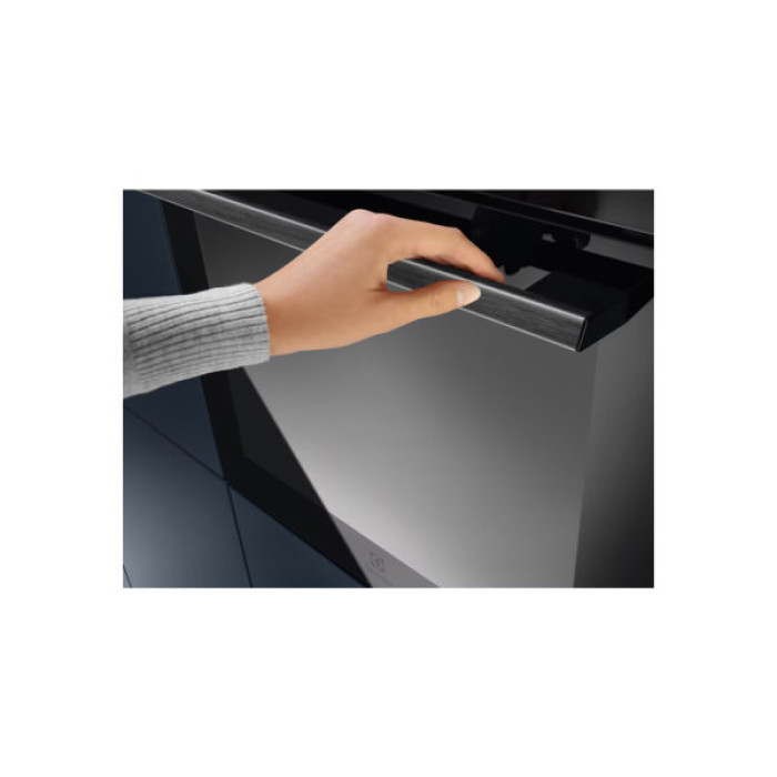 Духова шафа Electrolux LOB8S39WZ