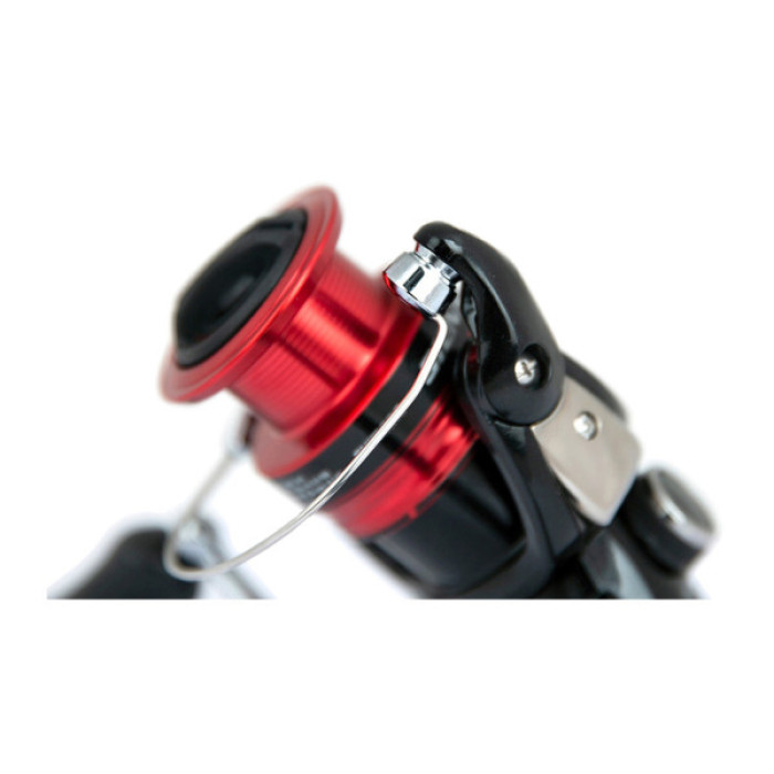 Котушка Shimano Sienna C3000 FG 3+1BB 5.01 (SNC3000FG)