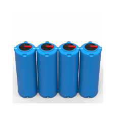 Ємність для води Вігер вертикальна харчова 1000 л вузька, кришка з клапаном синя (13231)