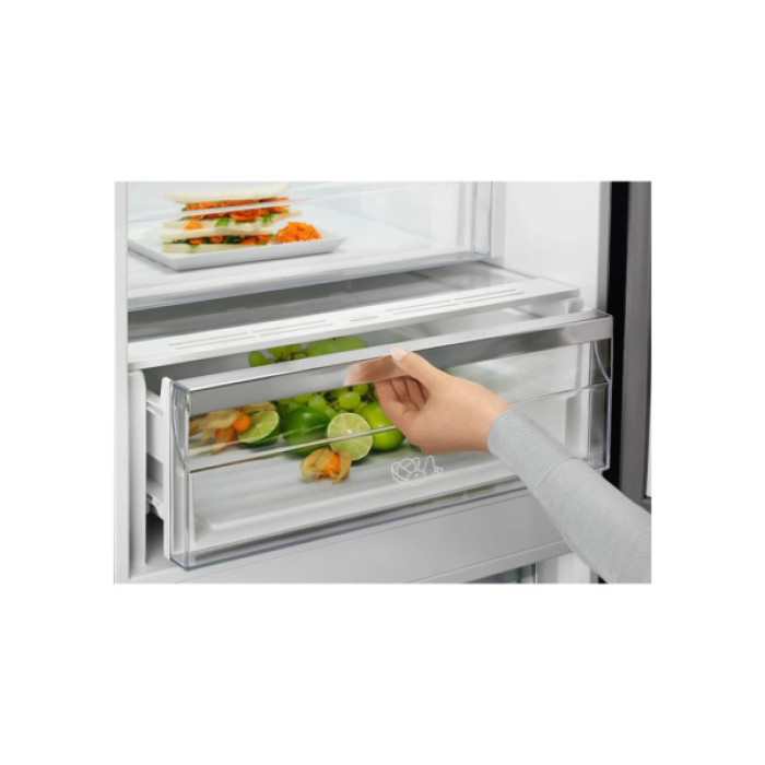 Холодильник Electrolux LNT7ME36X3