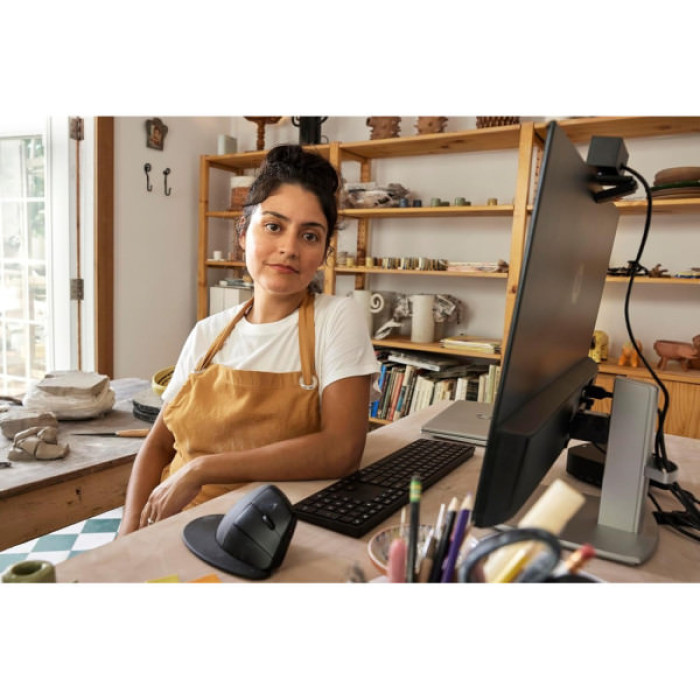 Мишка HP 920 Ergonomic Vertical Wireless/Bluetooth Black (6H1A4AA)